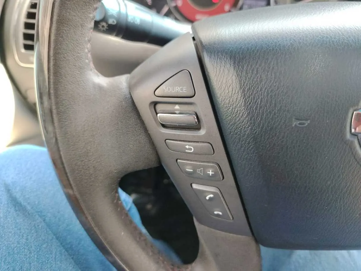 Car image 38