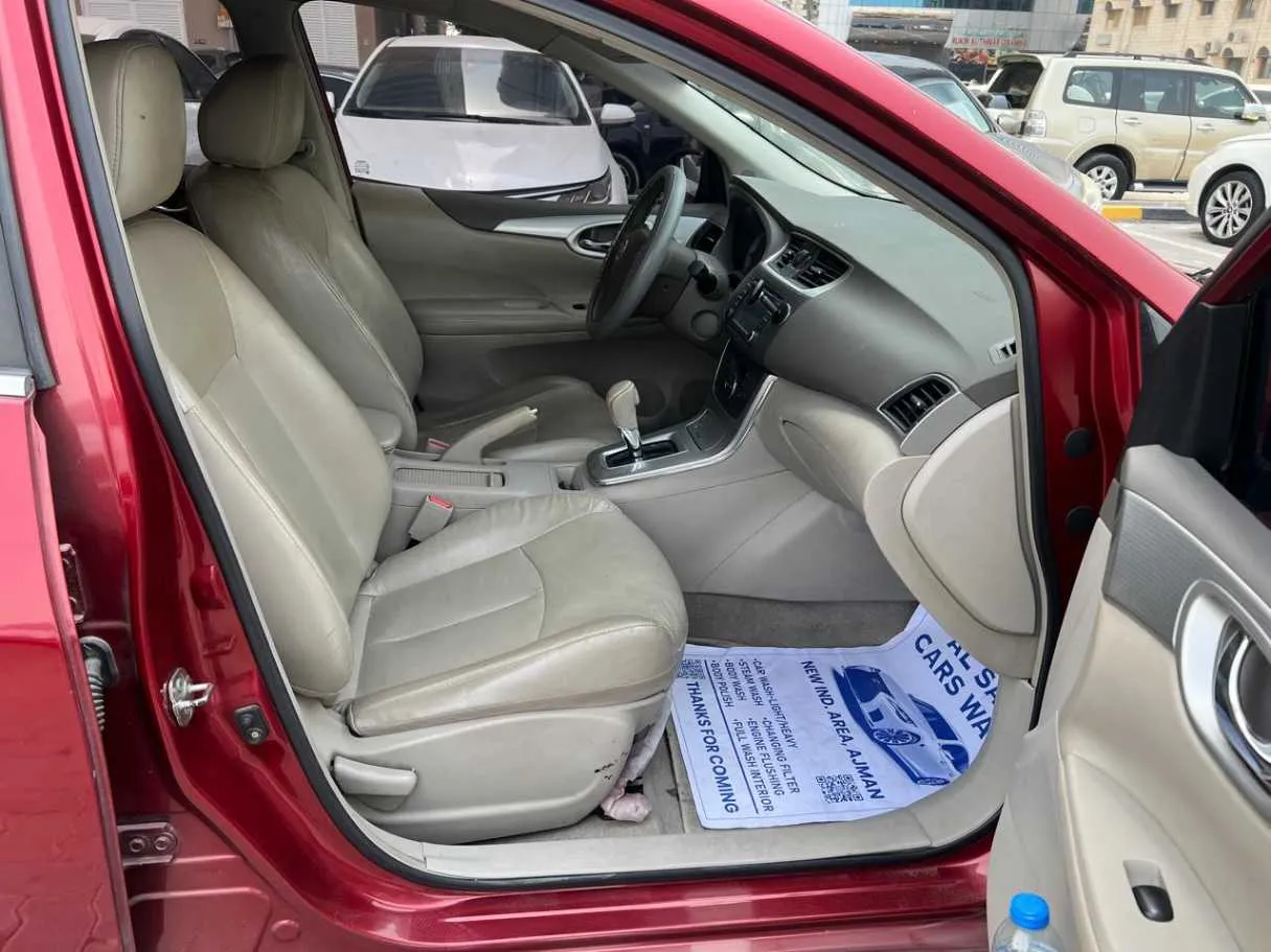 Car image 19