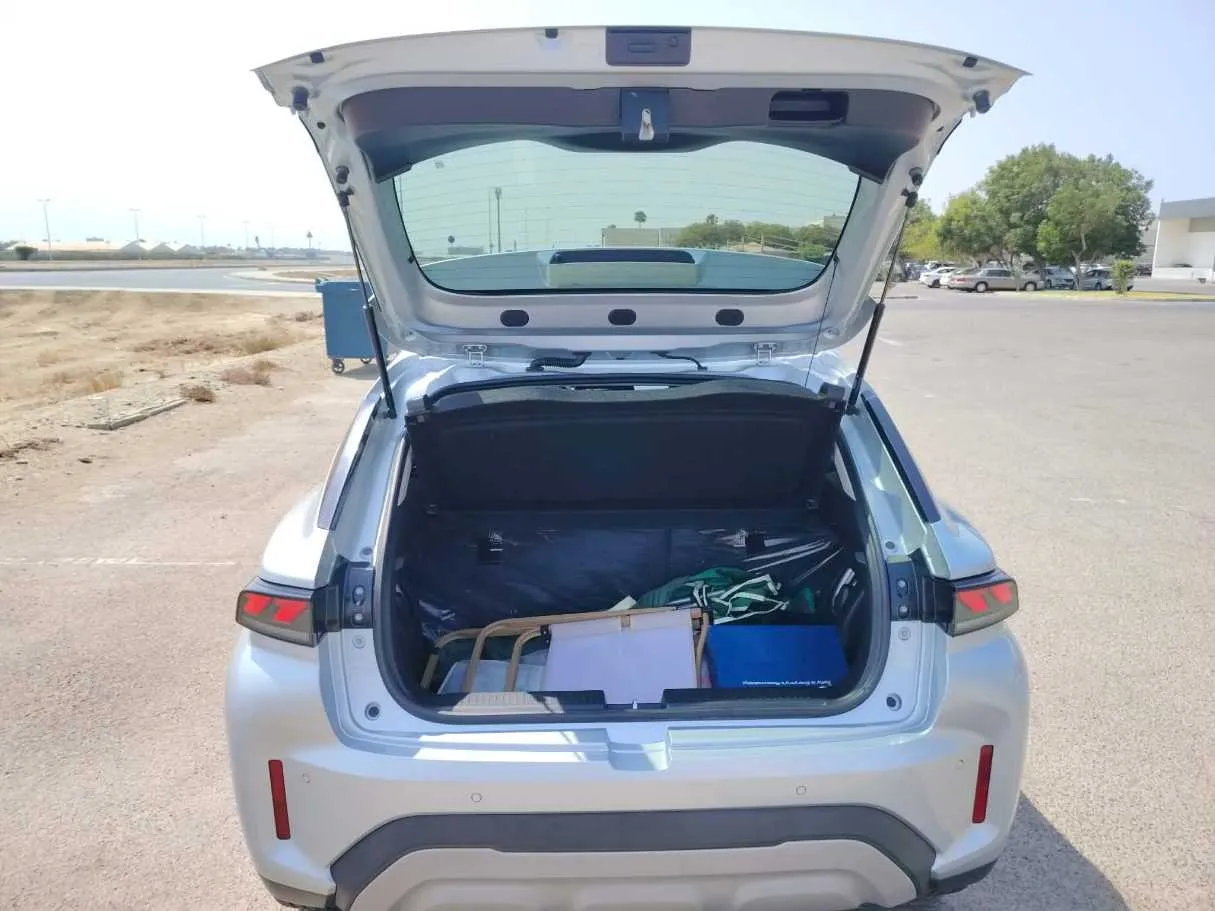 Car image 27