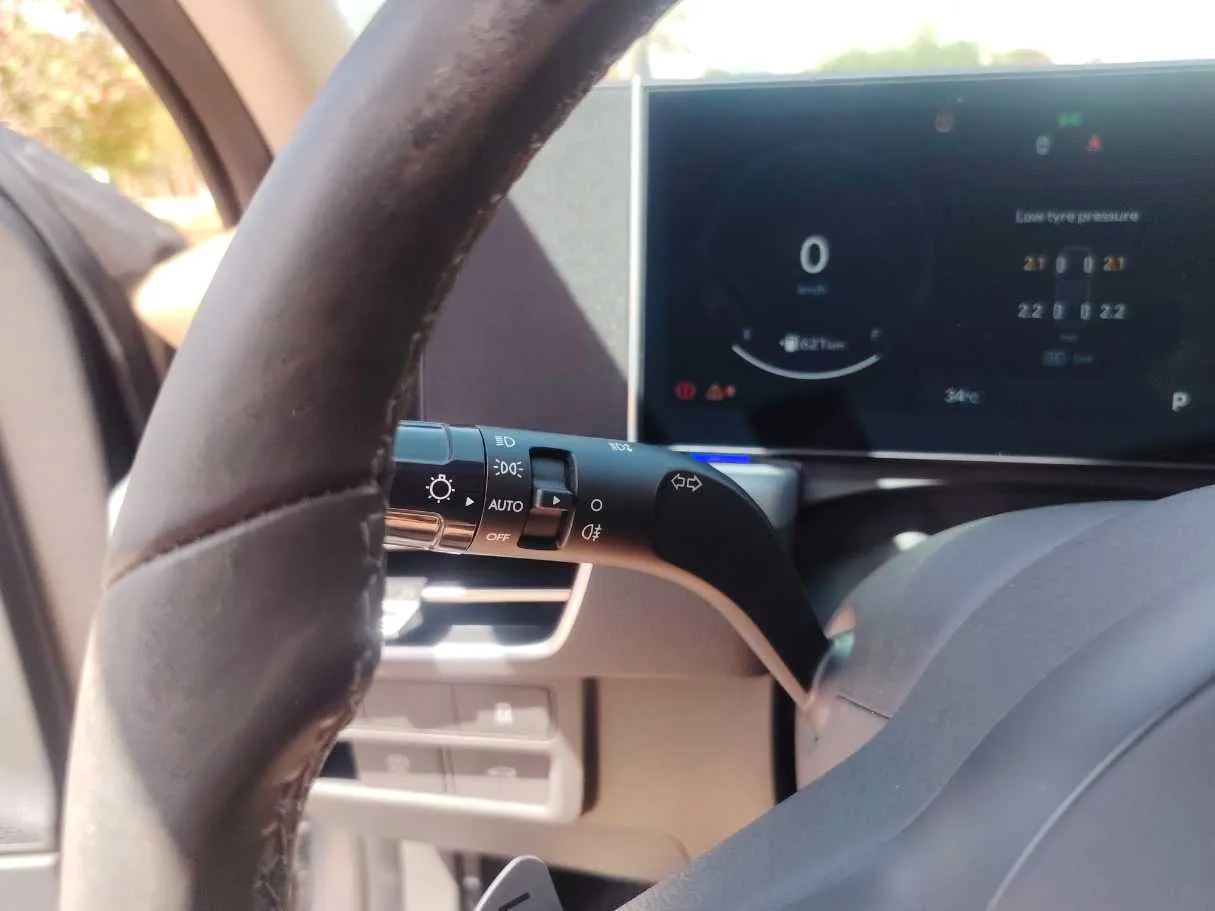 Car image 31