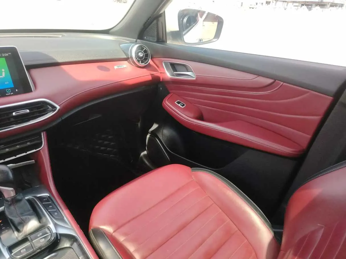 Car image 40