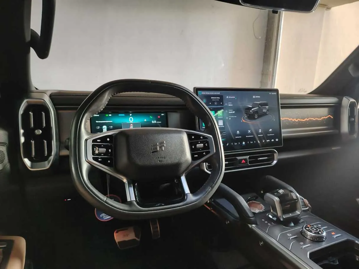 Car image 28