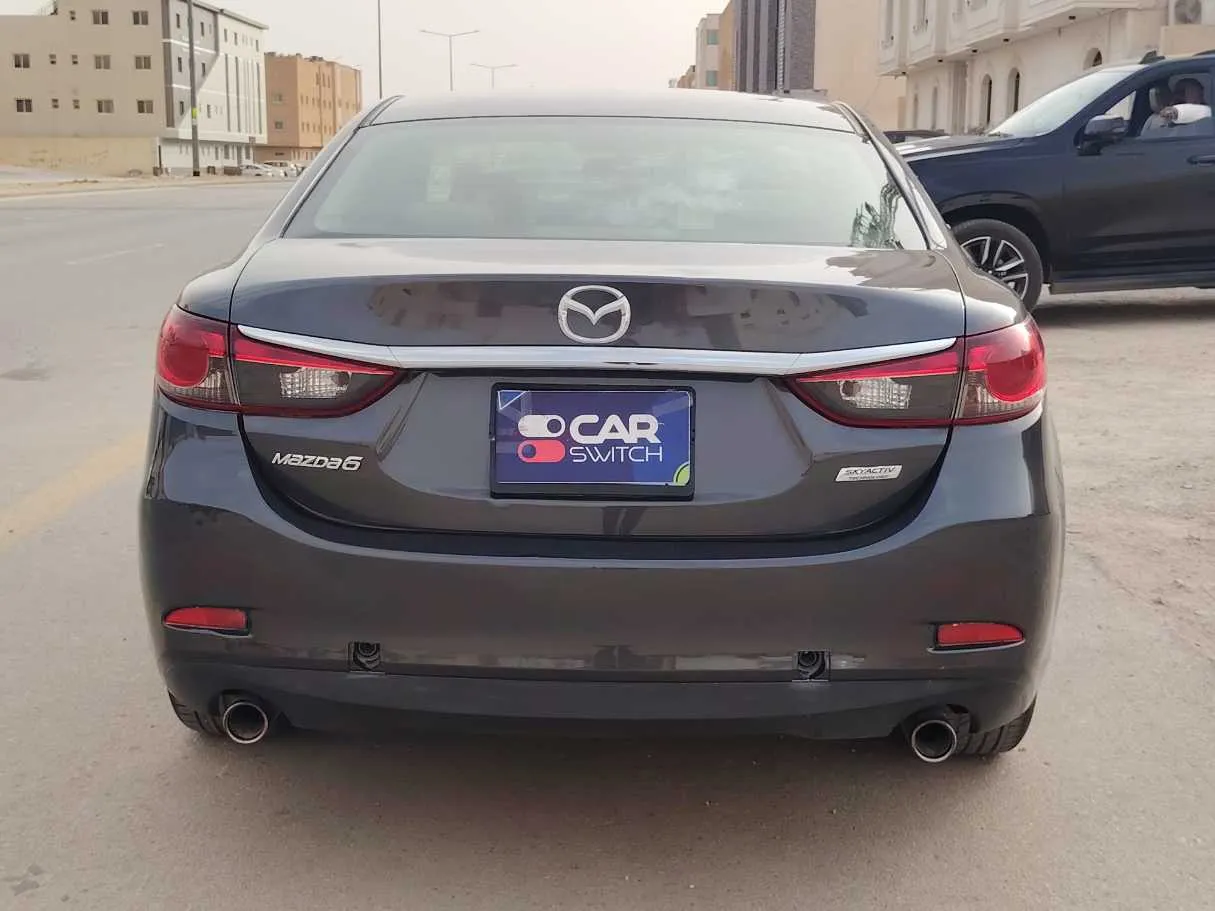 Car image 6