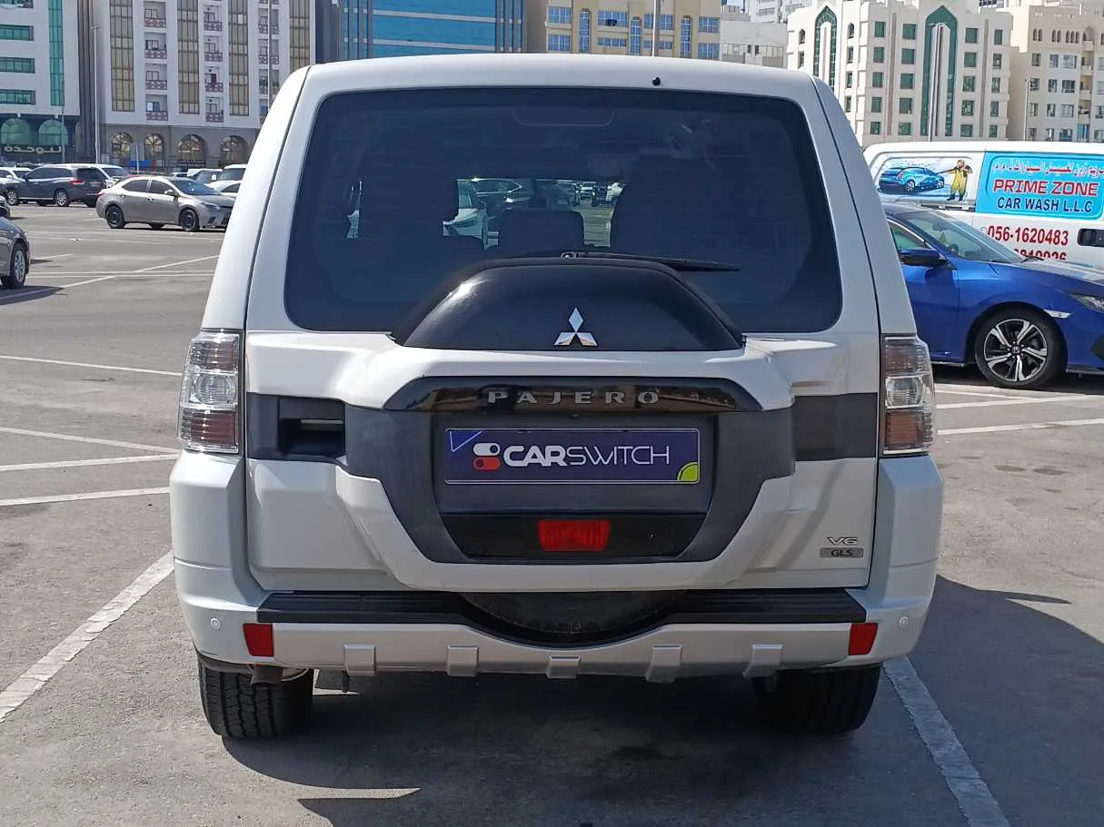Car image 6
