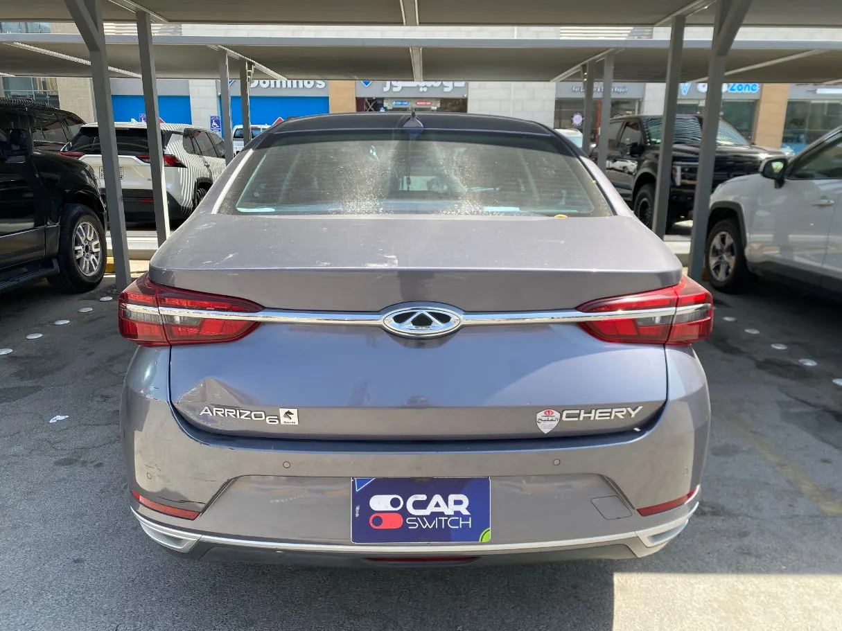 Car image 6