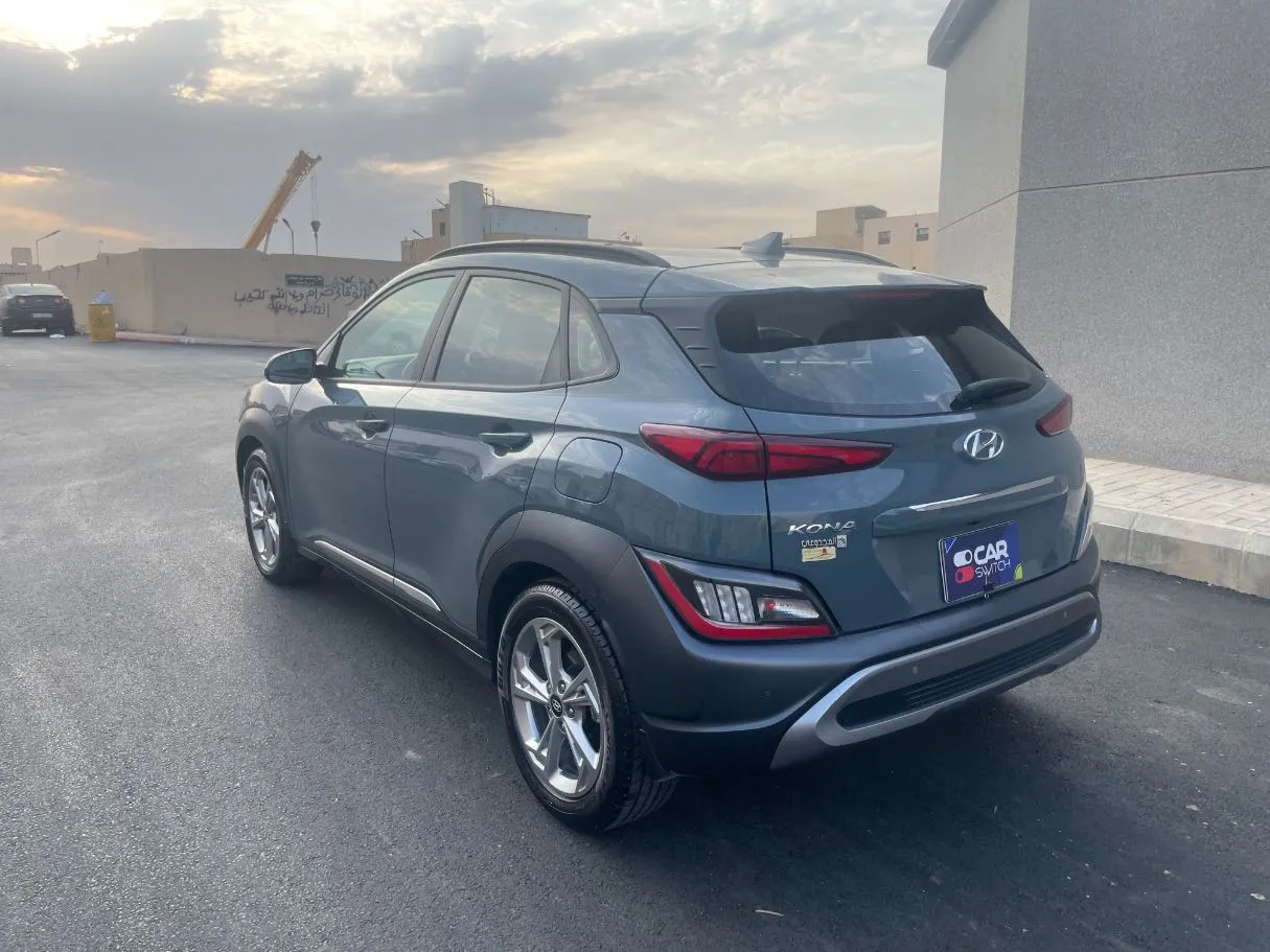 Car image 7