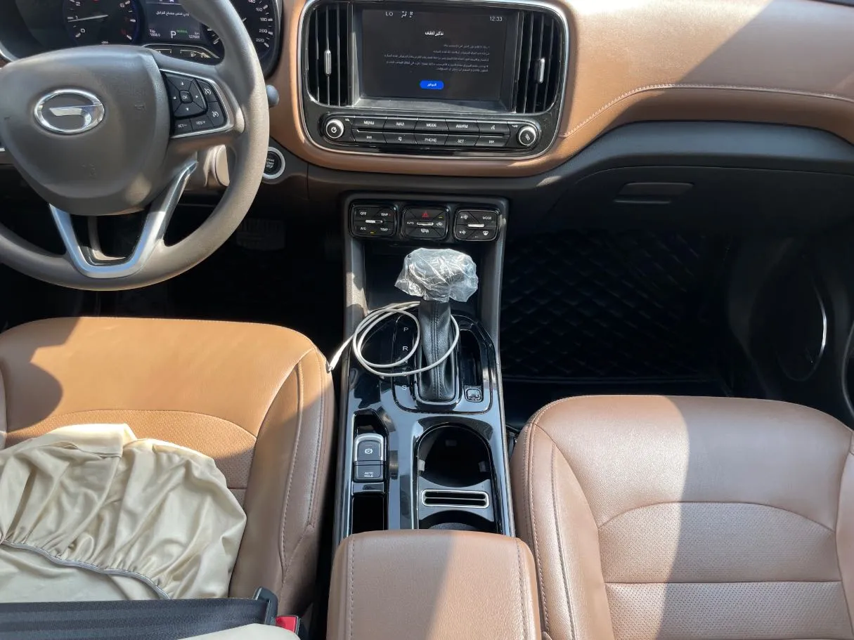 Car image 18