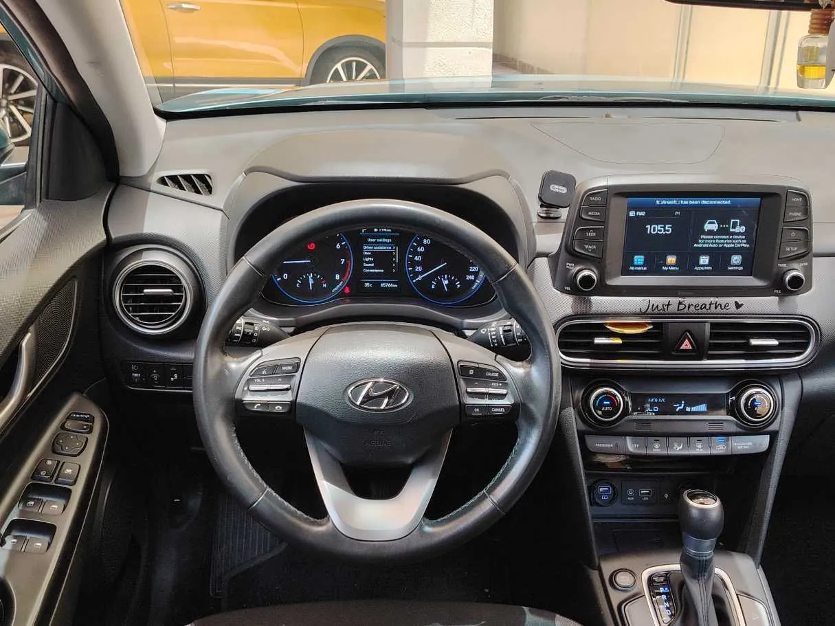Car image 24