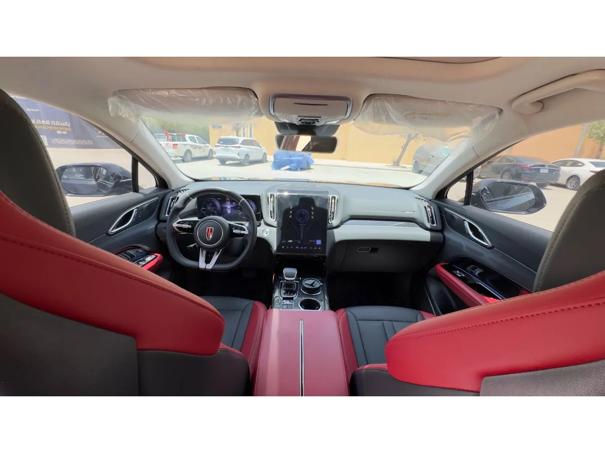 Car image 15