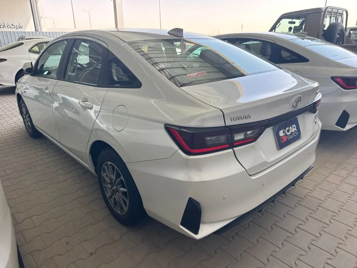 Car image 6