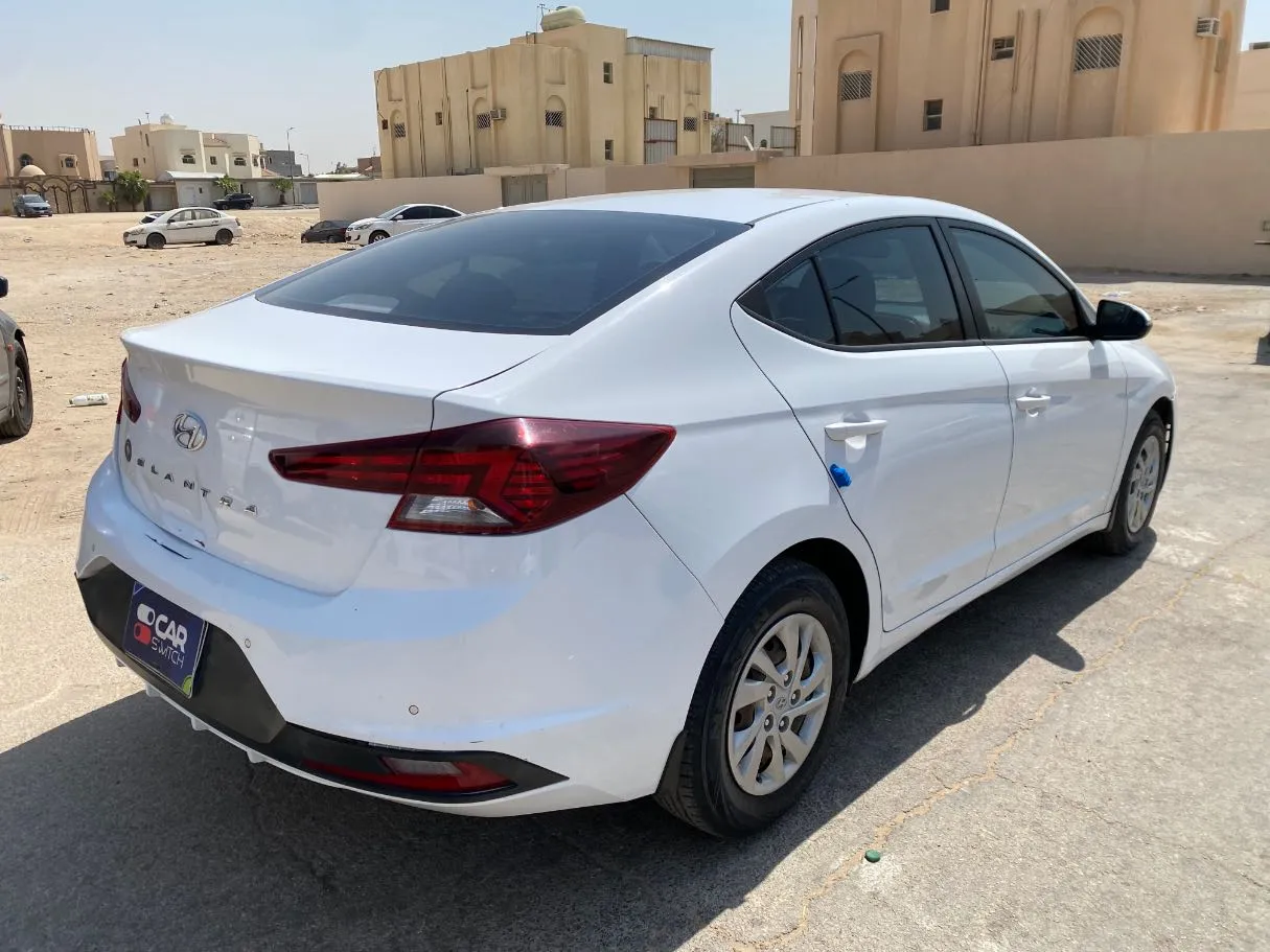 Car image 5