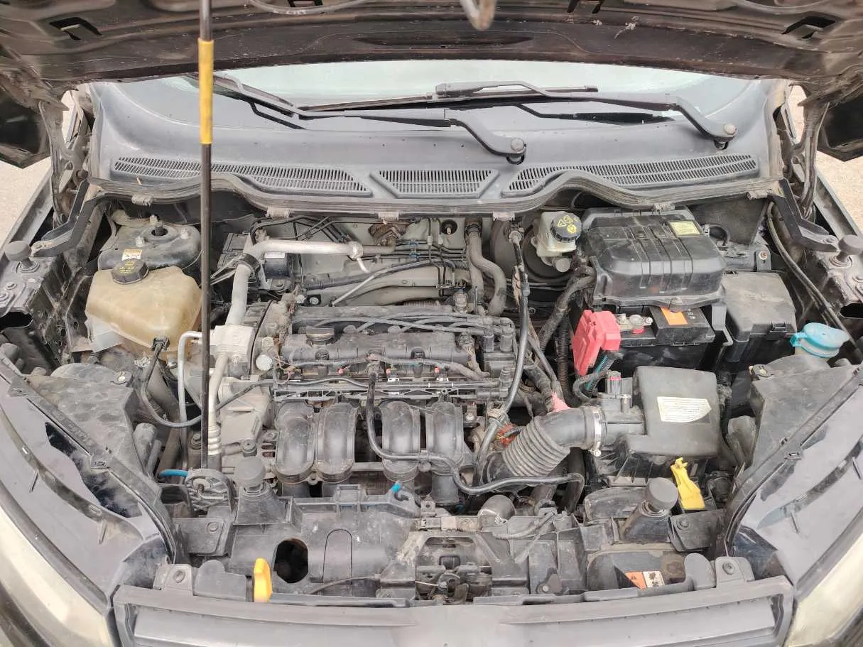 Car image 27