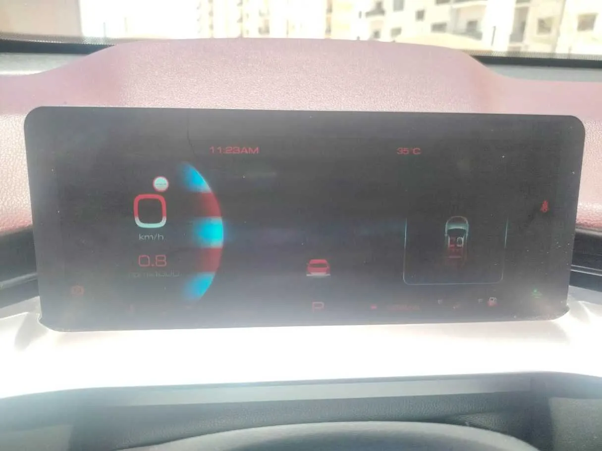 Car image 27