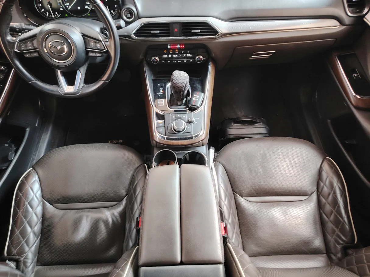 Car image 21