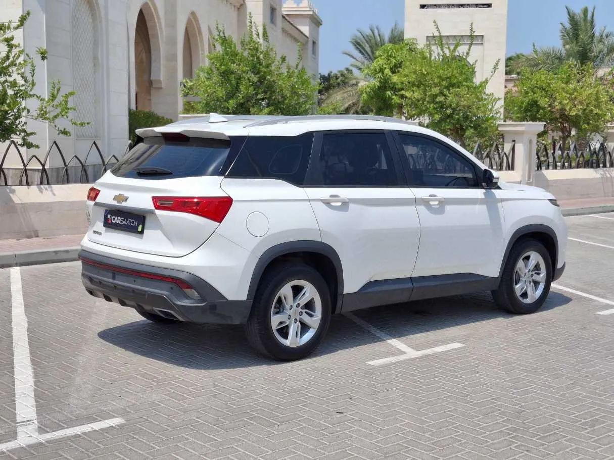 Car image 5