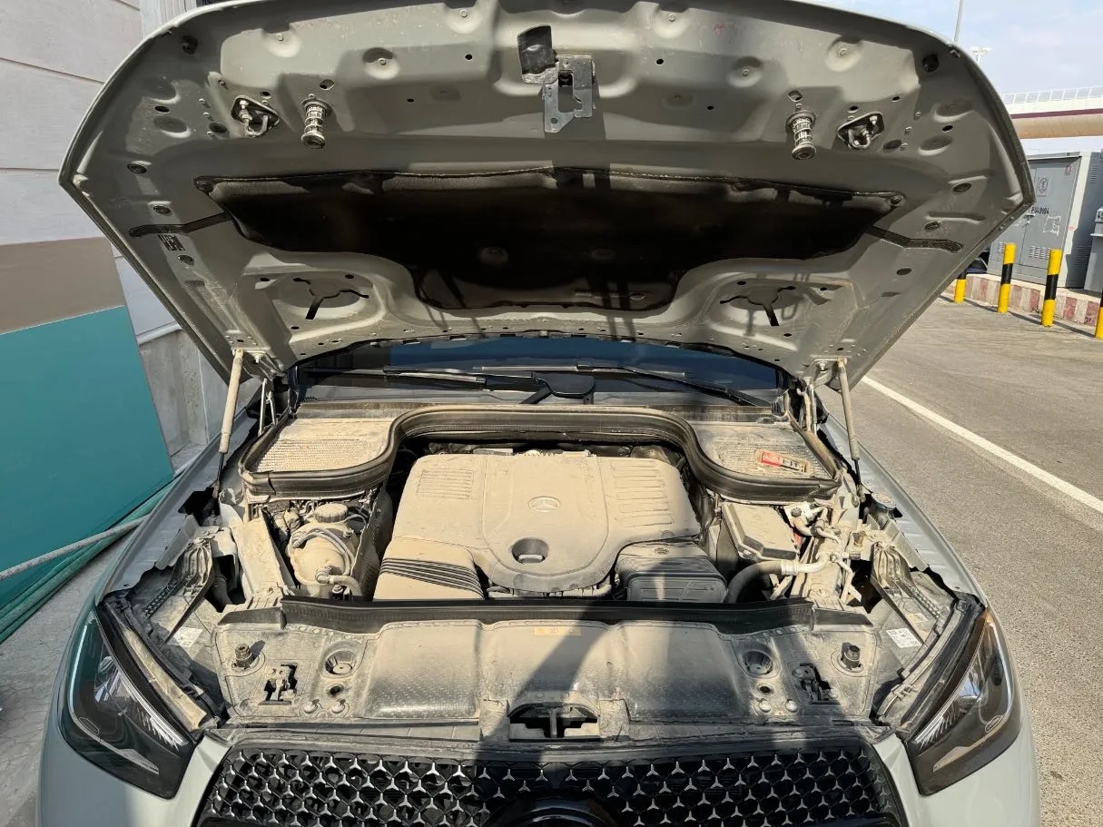 Car image 29