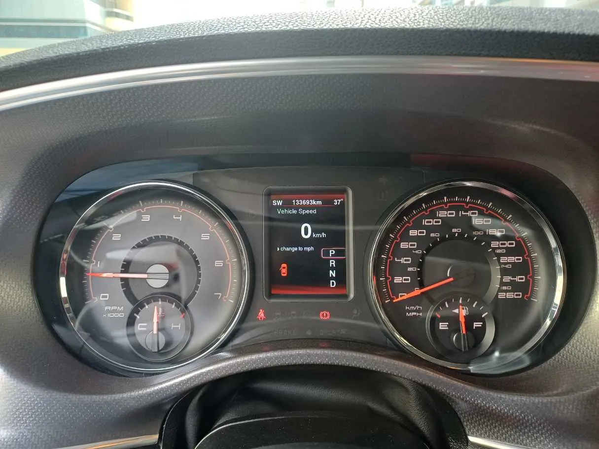 Car image 23