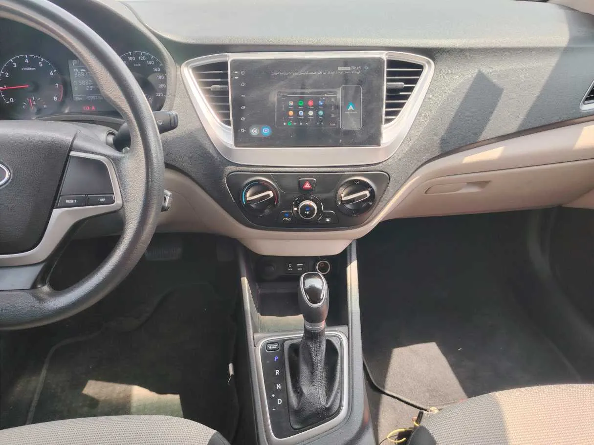 Car image 20