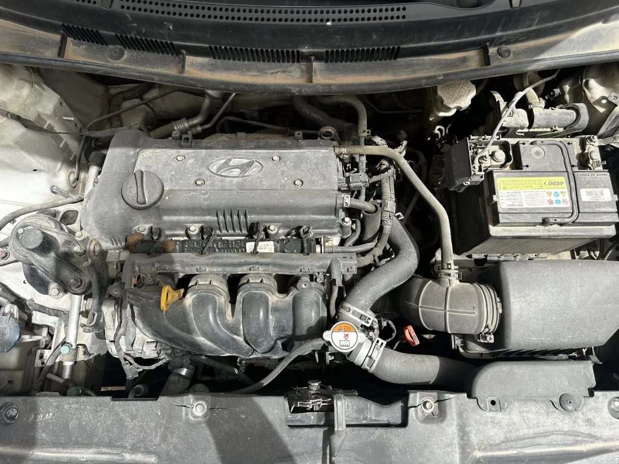 Car image 23