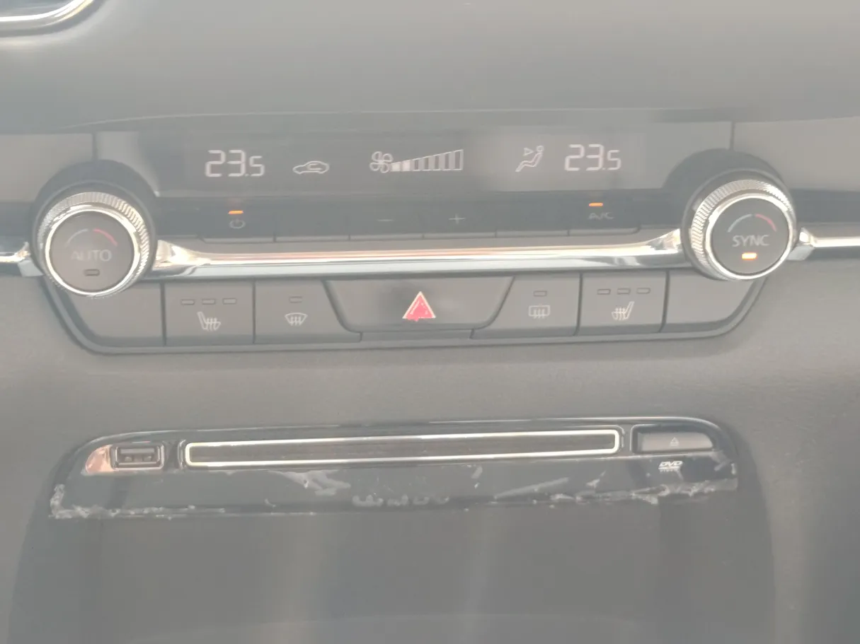 Car image 21