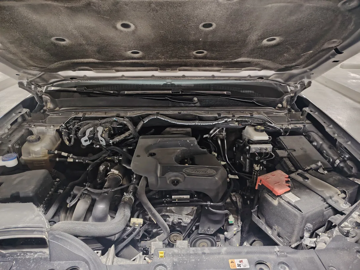 Car image 33