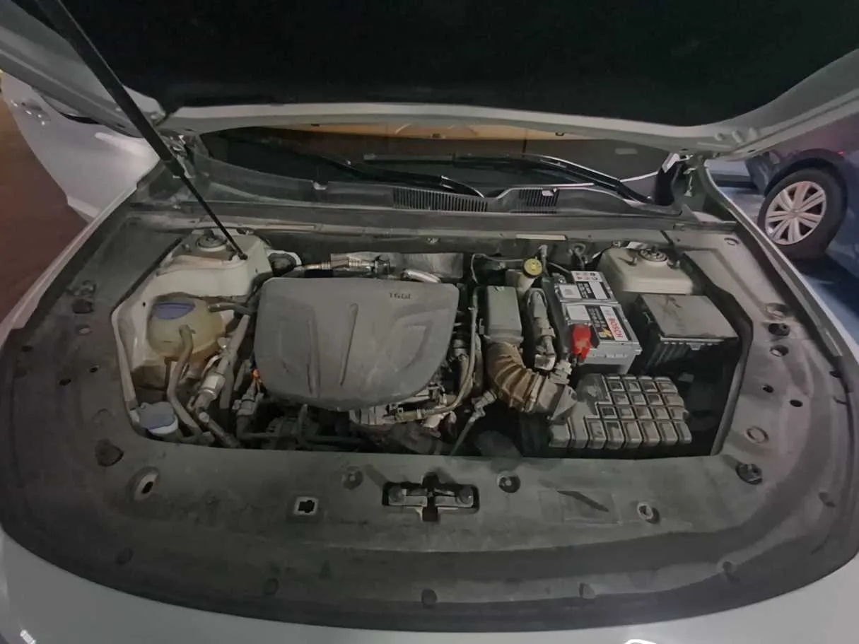 Car image 20