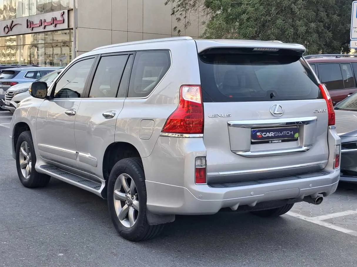Car image 7