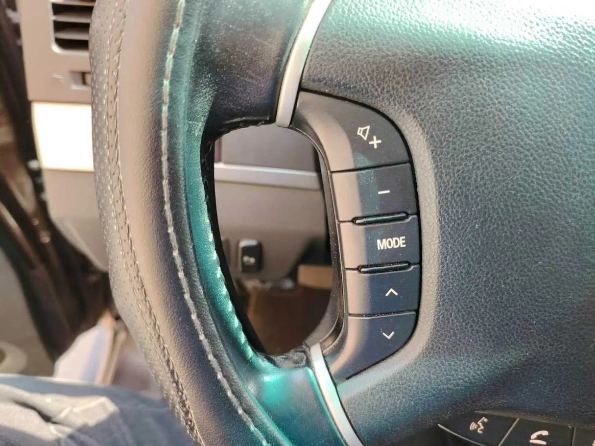 Car image 41