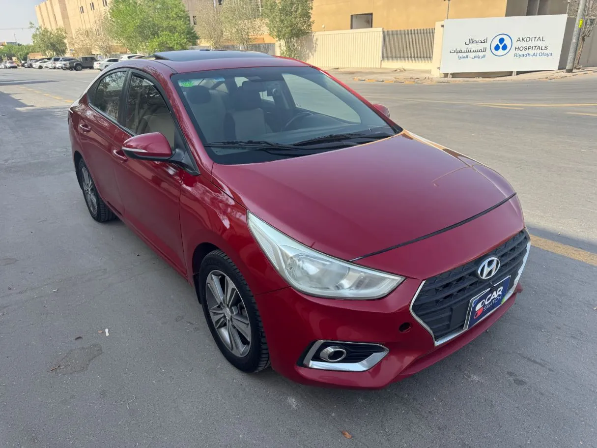 Car image 3