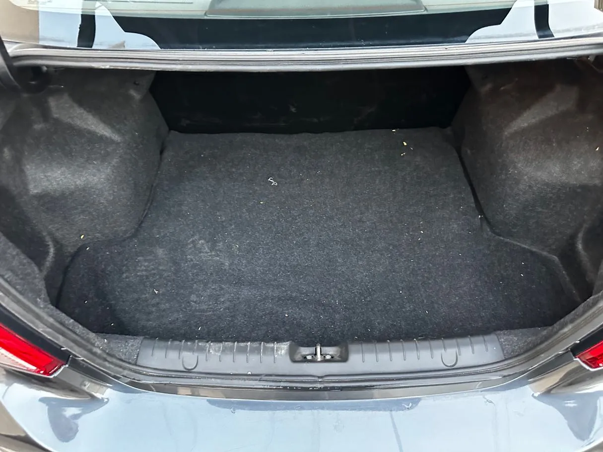 Car image 21