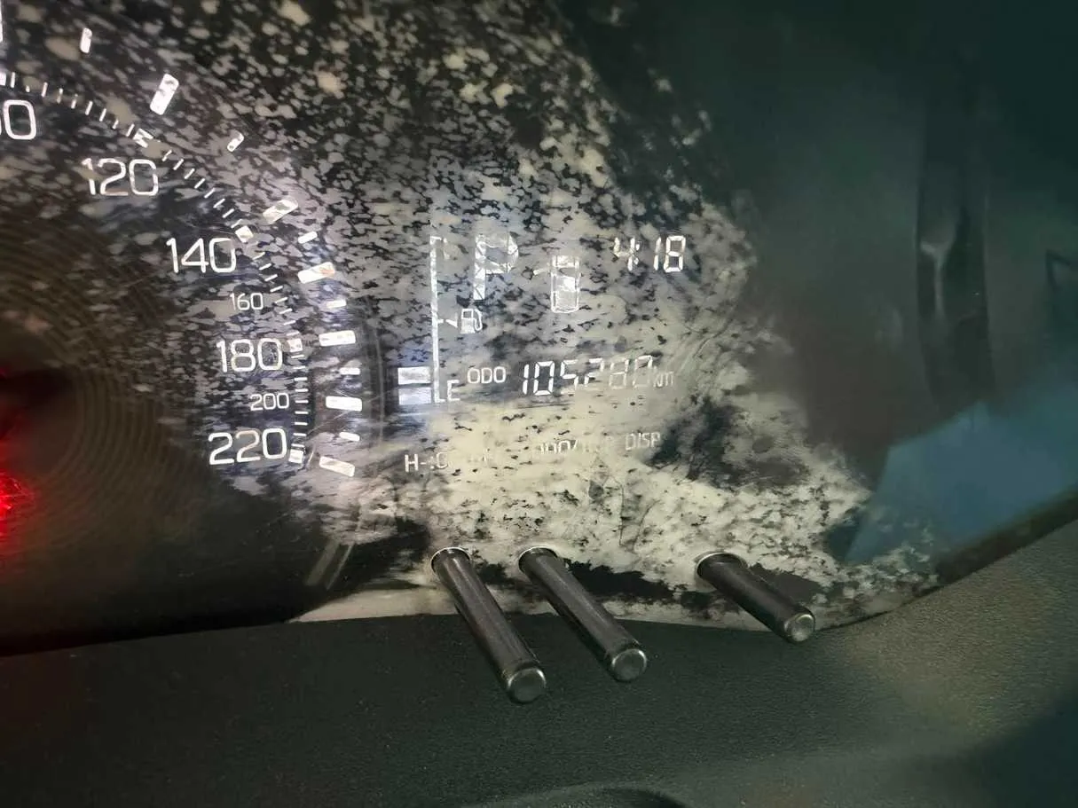 Car image 26