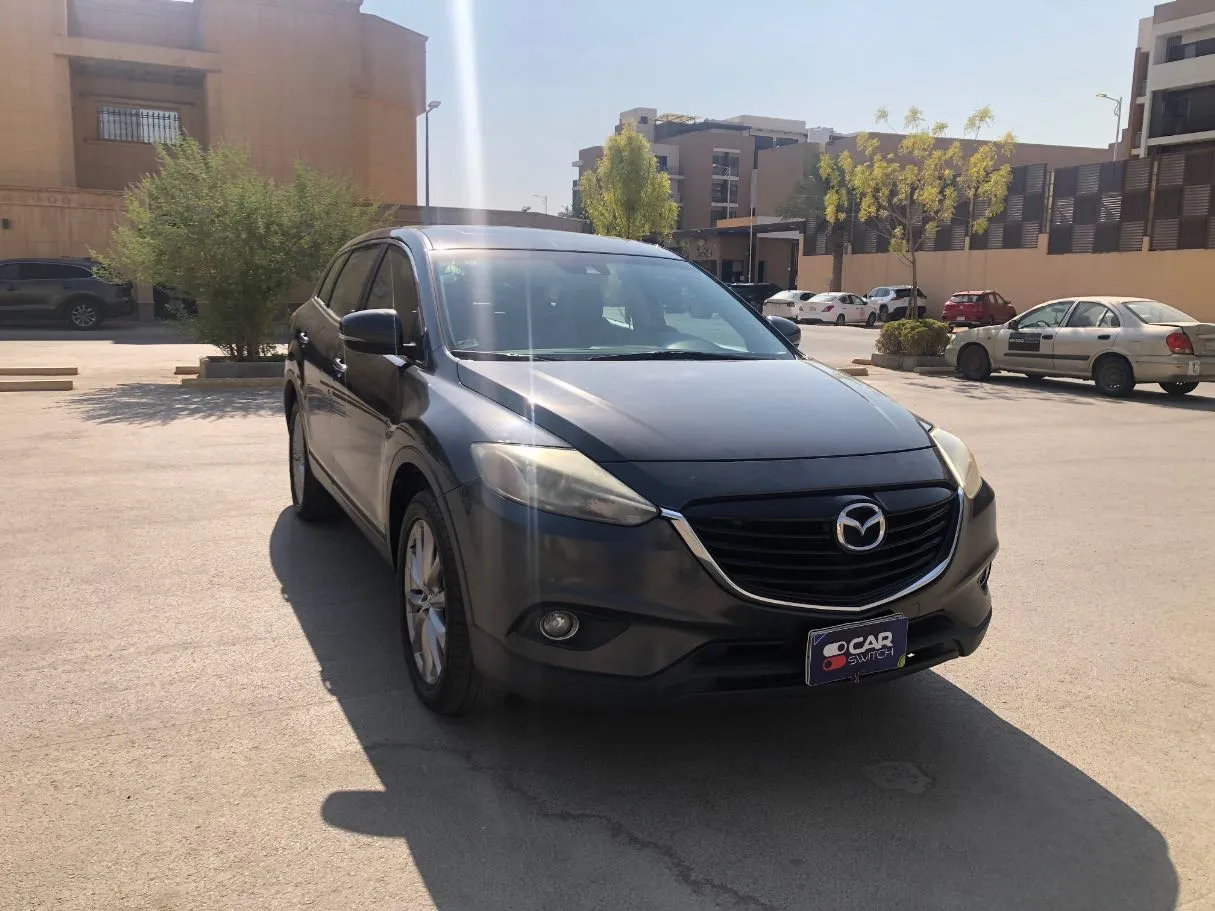 Car image 3