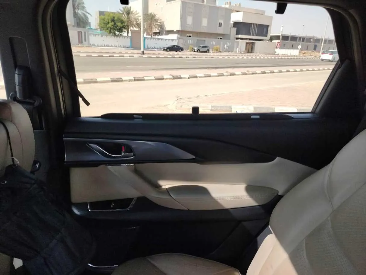 Car image 41