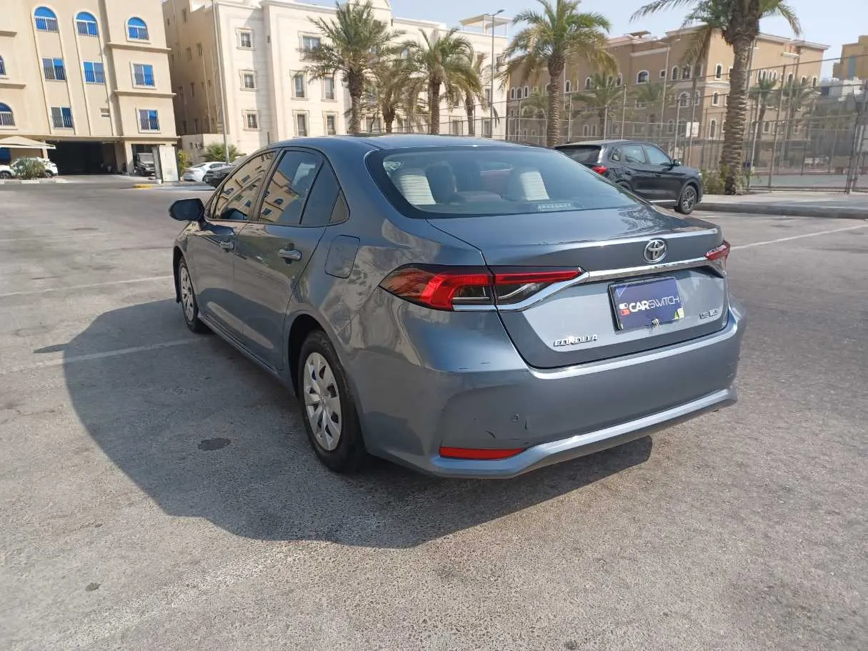 Car image 7