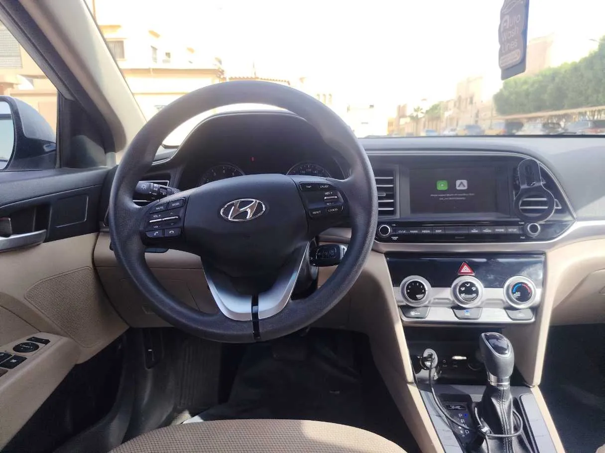 Car image 21