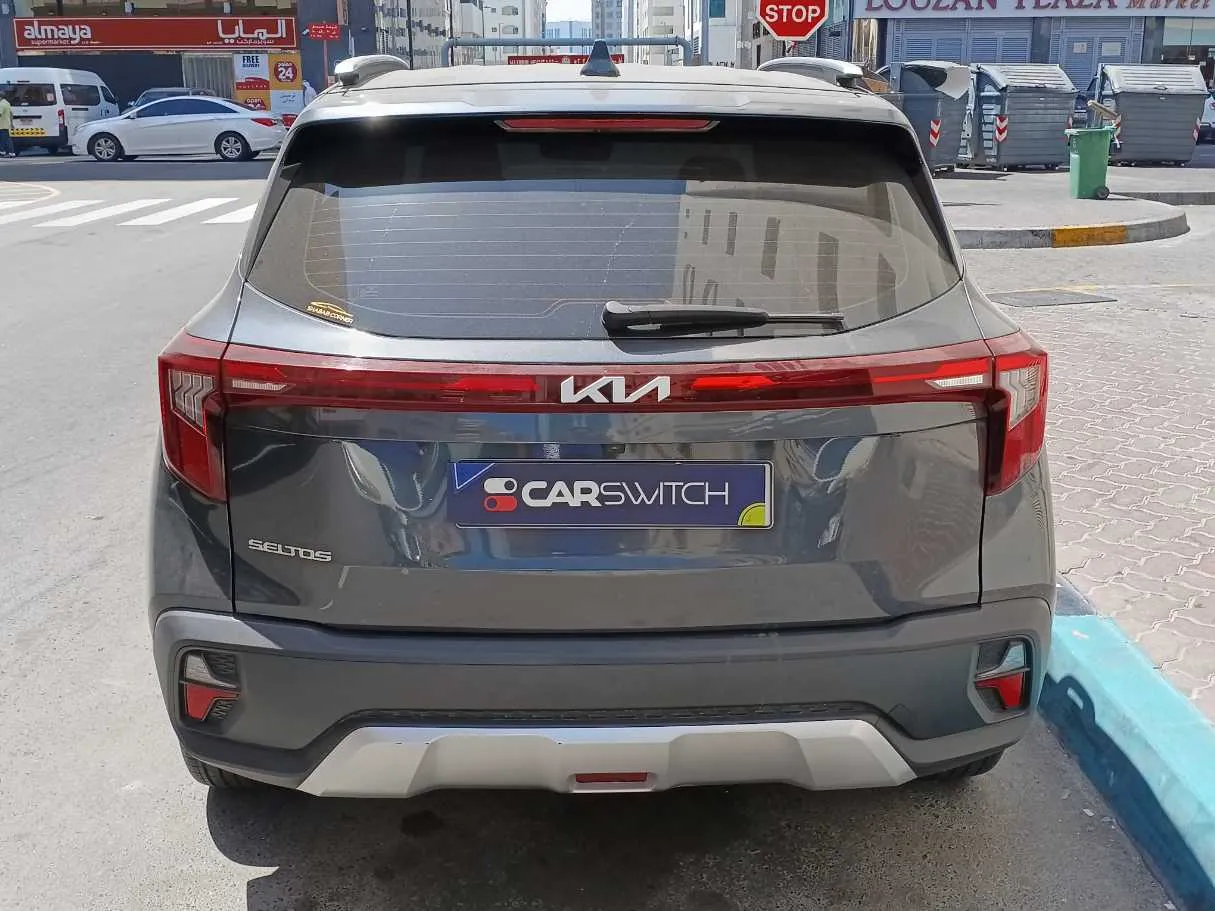 Car image 6