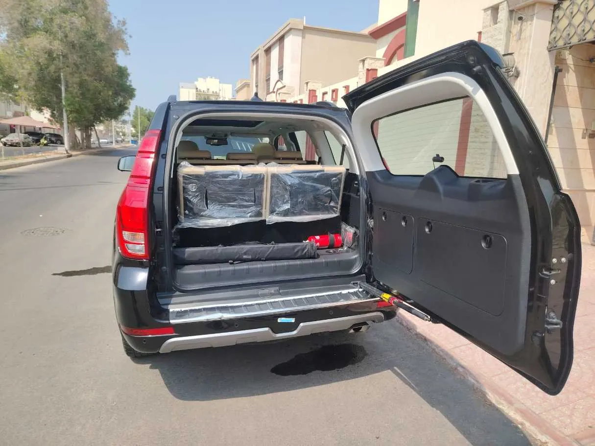 Car image 32