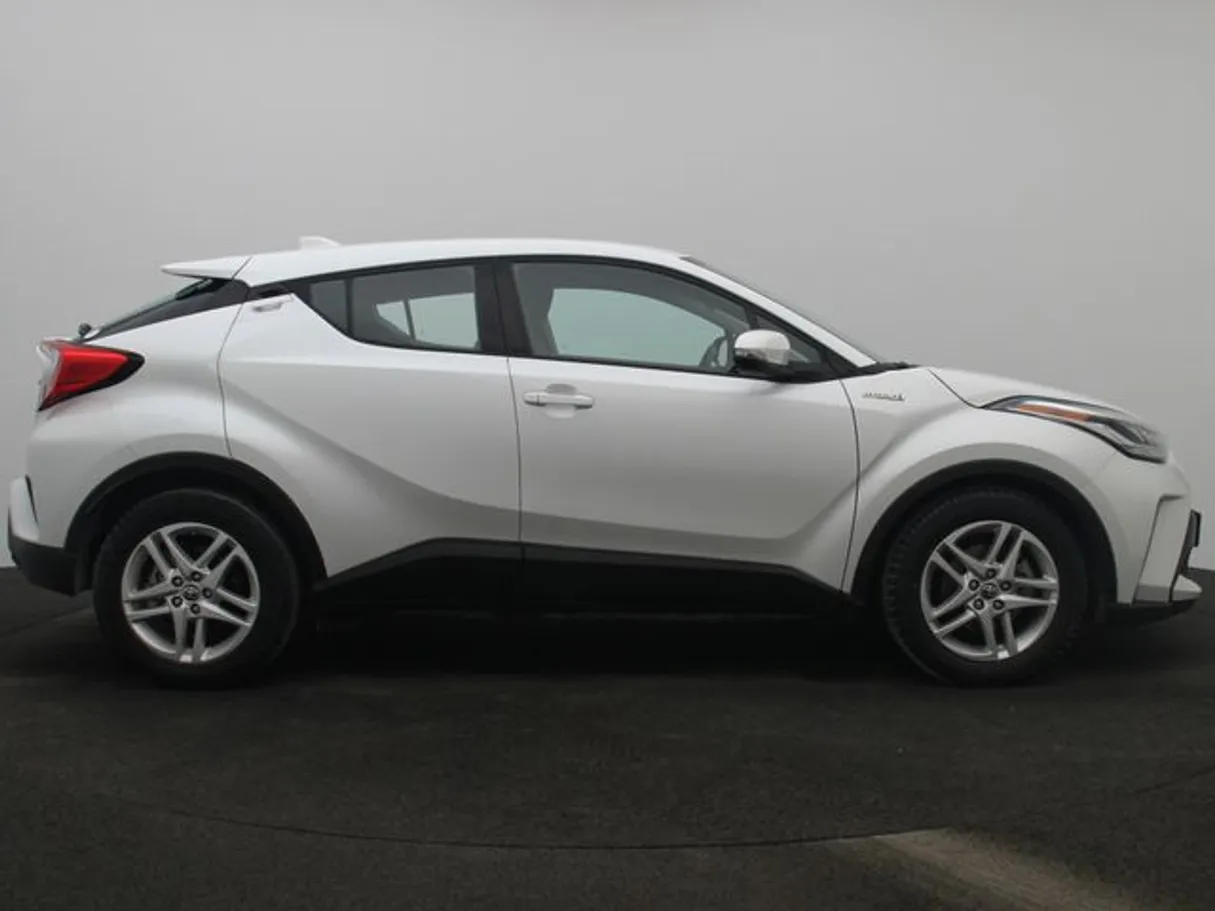 Car image 13