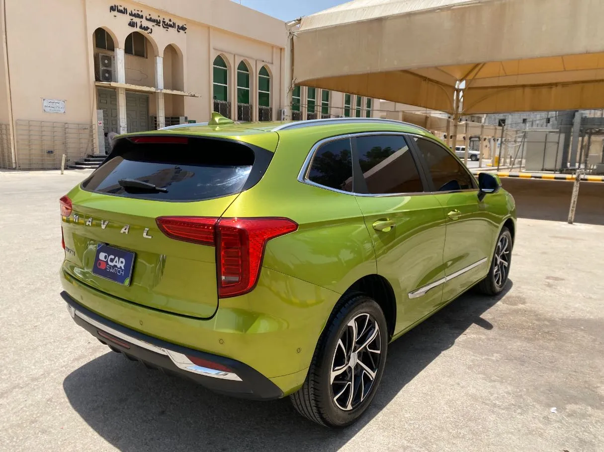 Car image 5