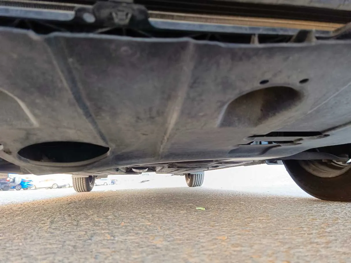 Car image 32