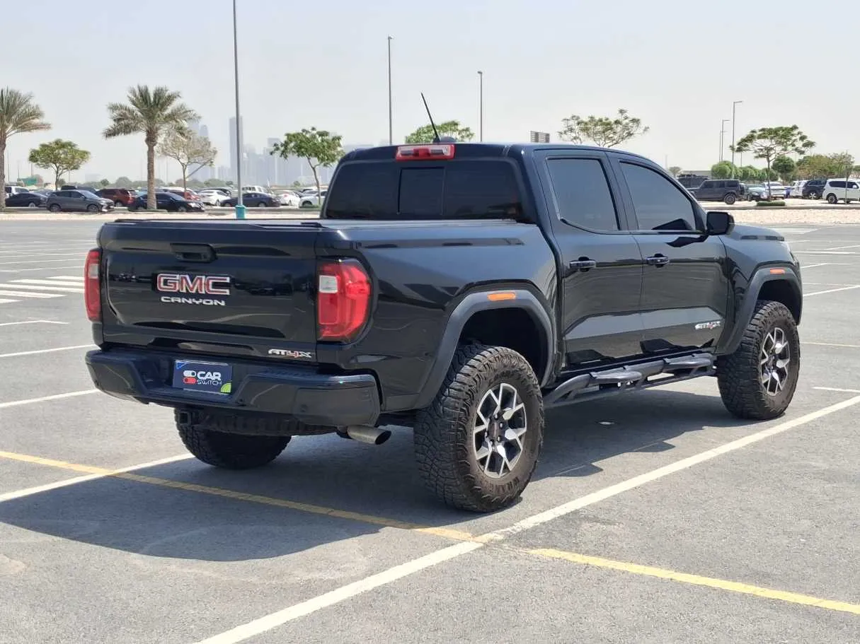 Car image 7