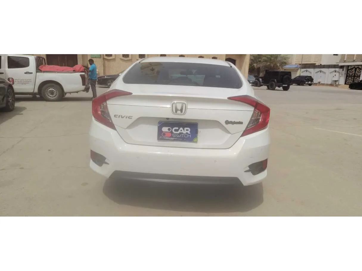 Car image 6