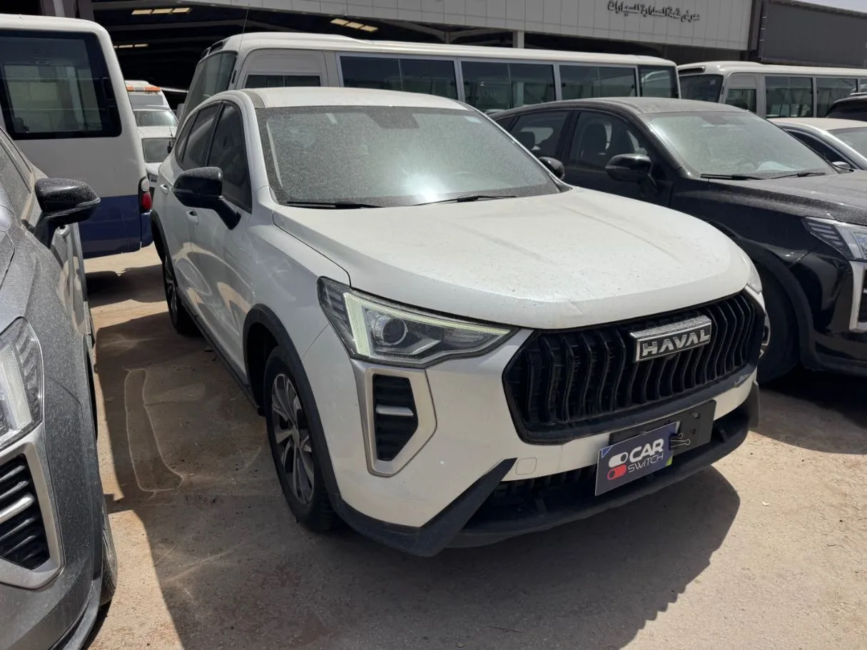 Car image 3
