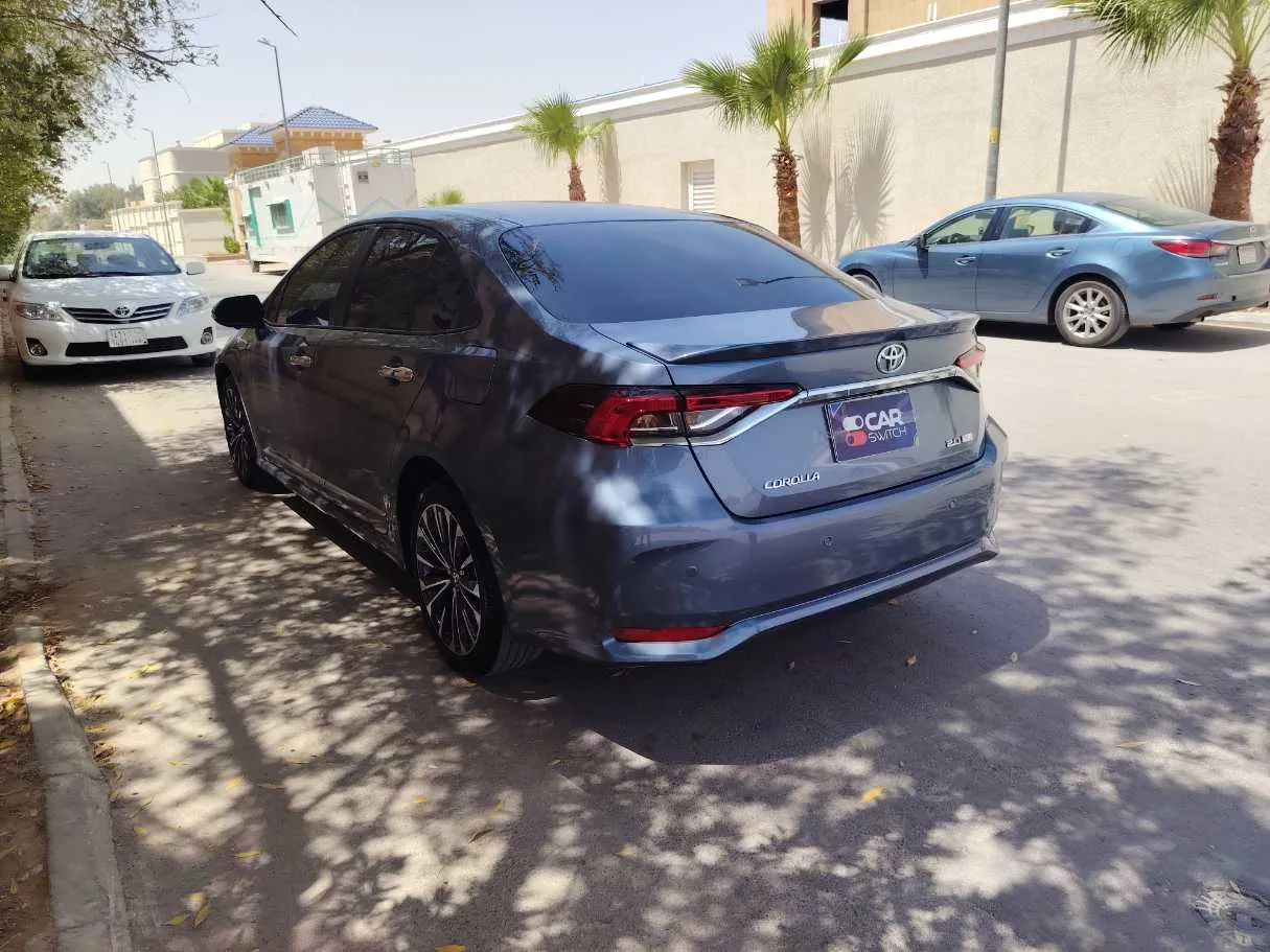 Car image 7