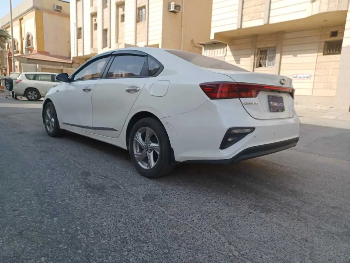 Car image 7