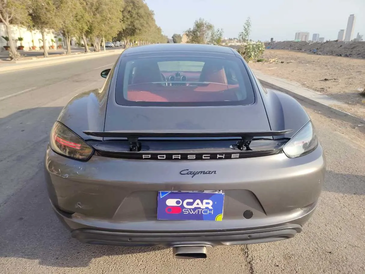 Car image 5