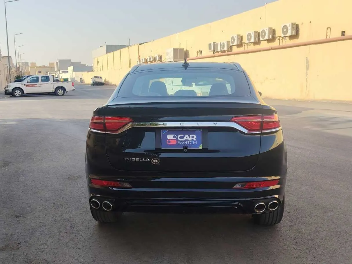 Car image 6