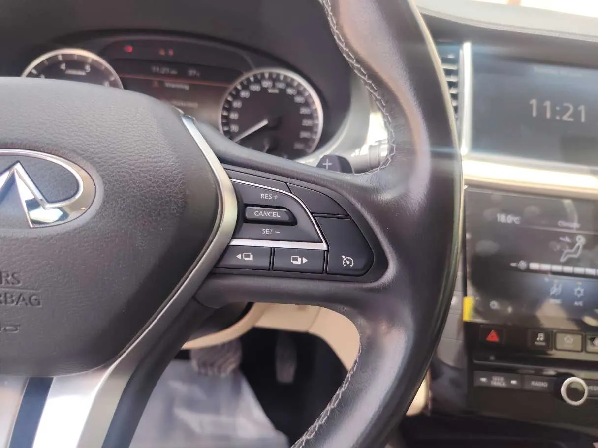 Car image 34