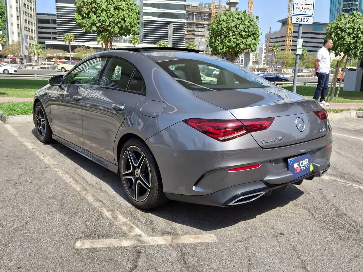 Car image 7