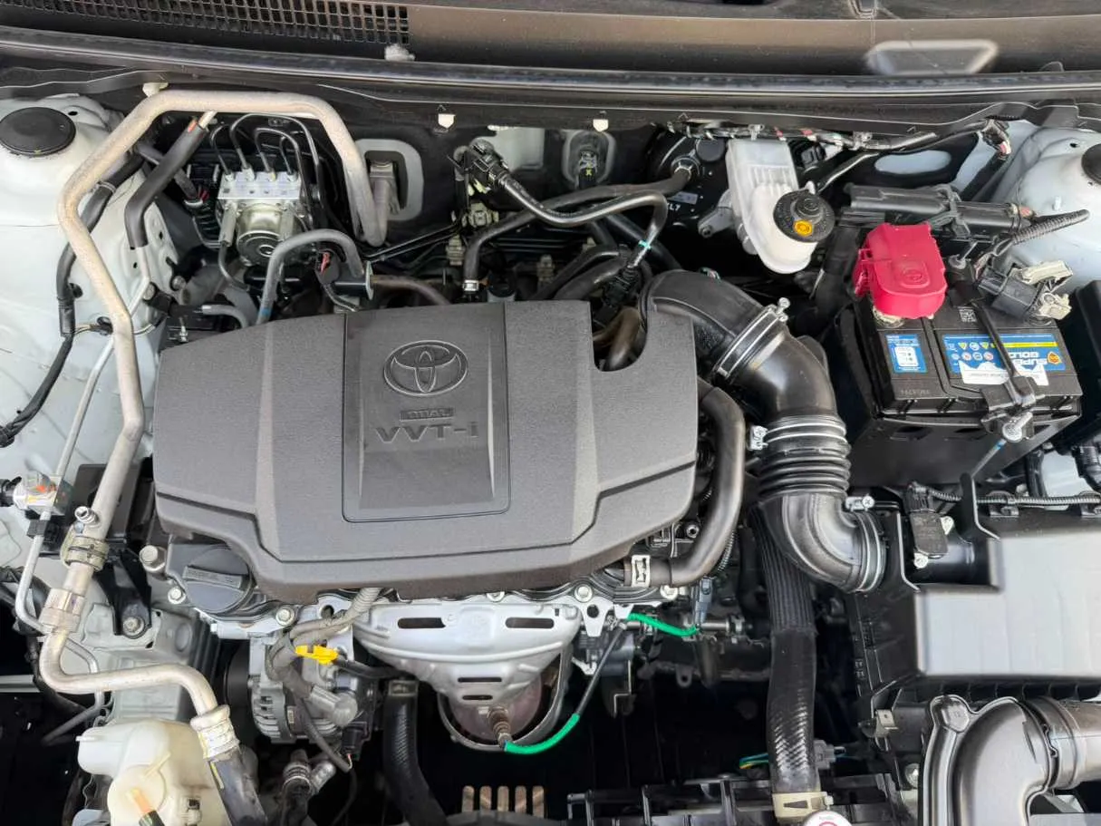 Car image 33